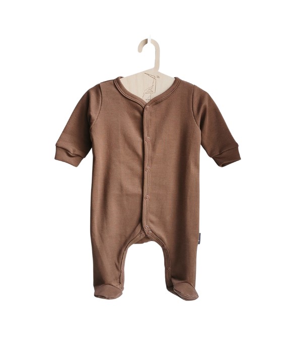 Romper suit with snaps